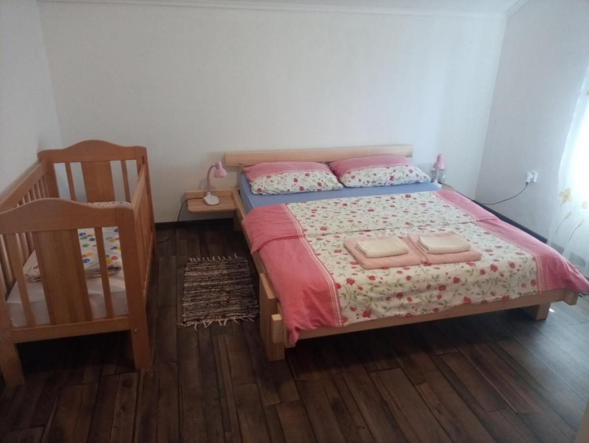 Apartment Gradina Korenica Buitenkant foto