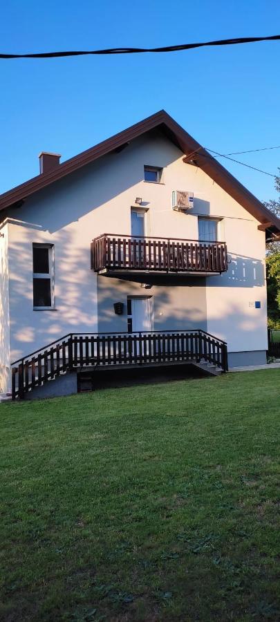 Apartment Gradina Korenica Buitenkant foto