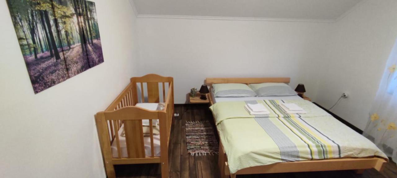 Apartment Gradina Korenica Buitenkant foto