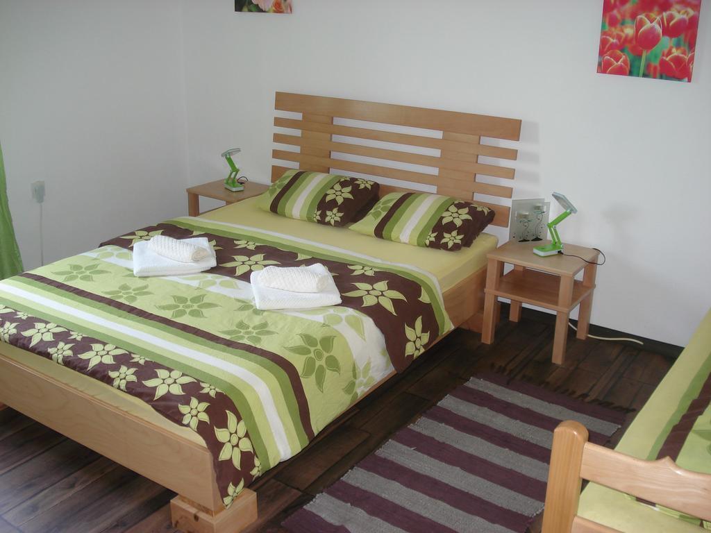 Apartment Gradina Korenica Buitenkant foto